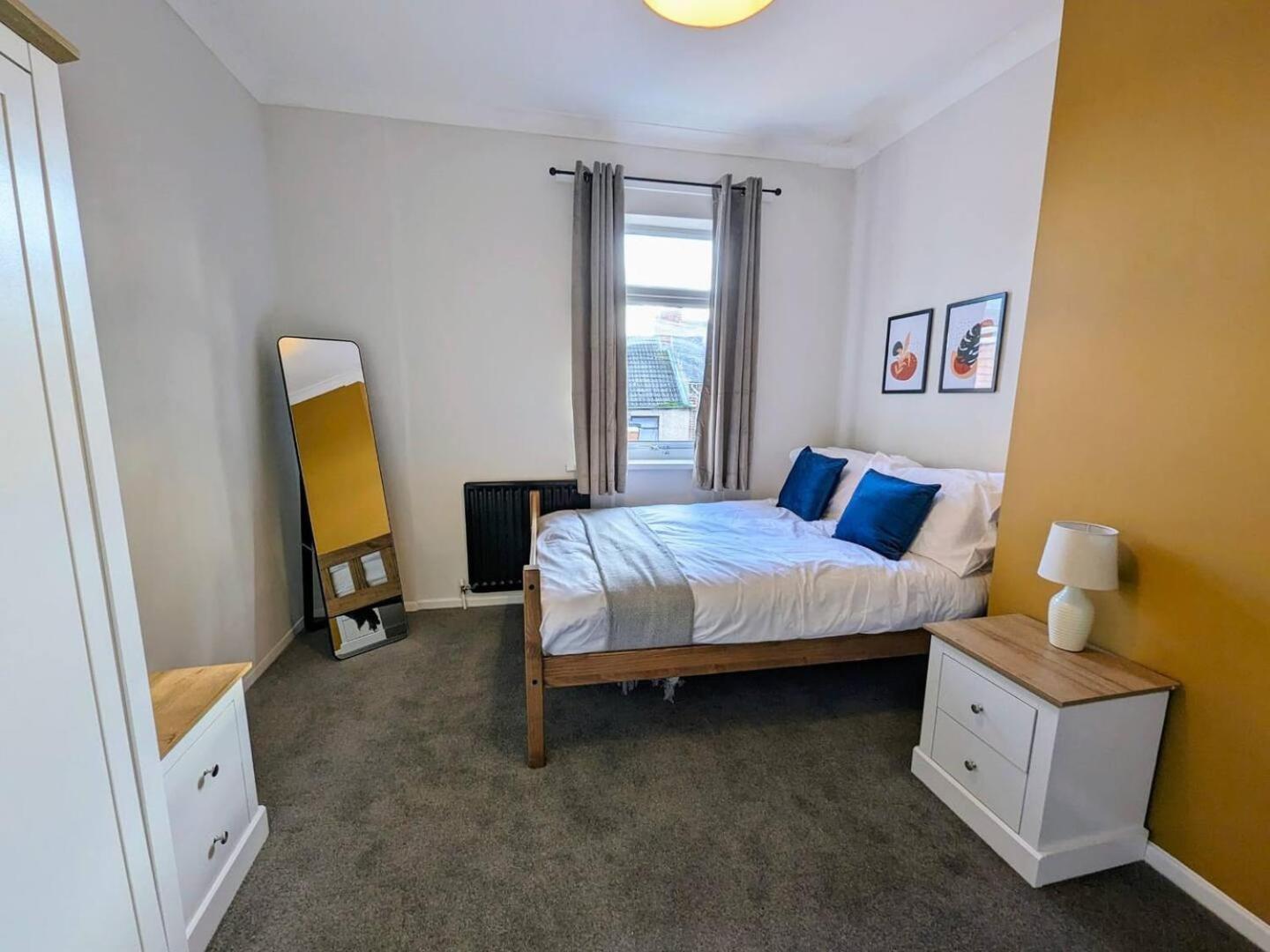 Spacious And Homey 4 Bedroom House Bishop Auckland Exterior foto