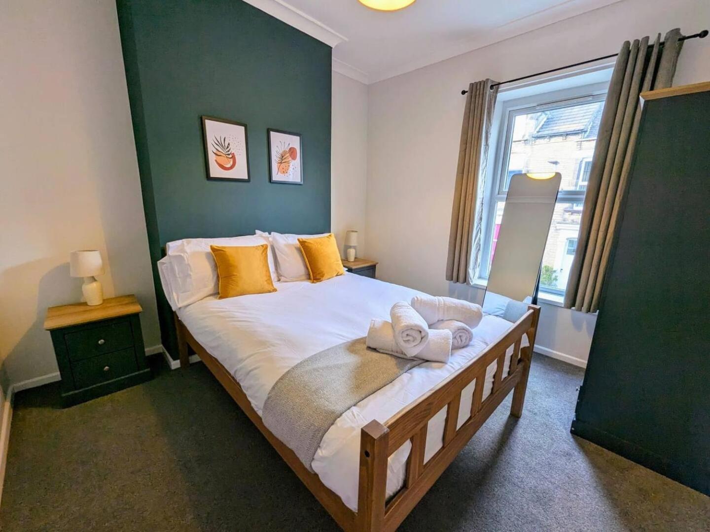 Spacious And Homey 4 Bedroom House Bishop Auckland Exterior foto