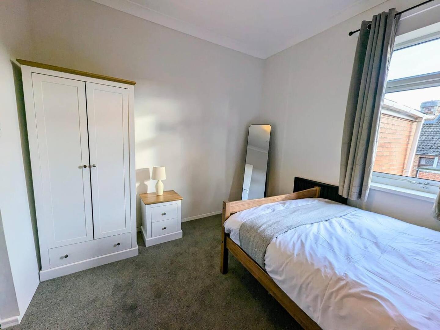 Spacious And Homey 4 Bedroom House Bishop Auckland Exterior foto